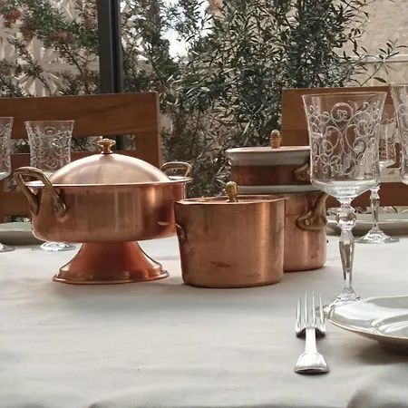 Oda ve Kahvaltı Maison 1949 3*